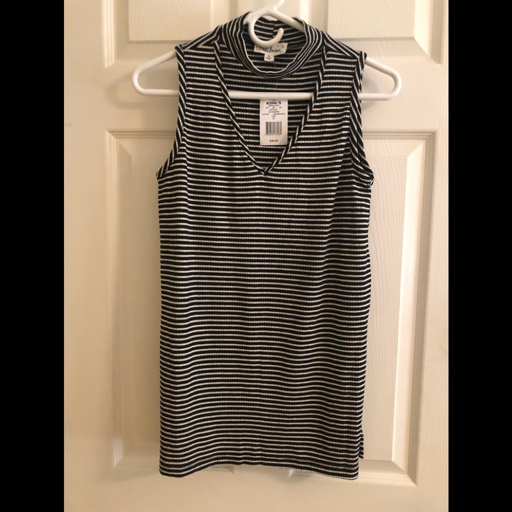 Black and white v-neck choker top
